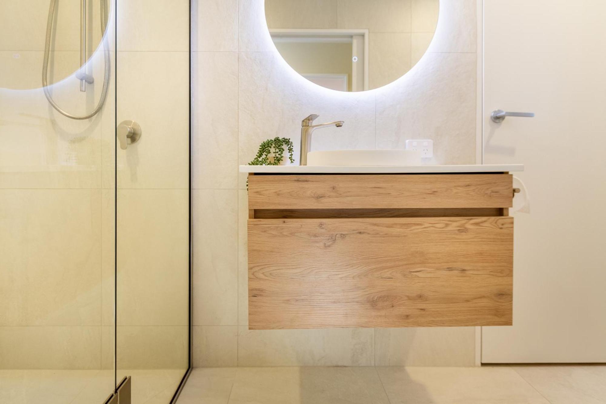 Luxury Beachside Living Elegant 3-Bedroom Haven Christchurch Dış mekan fotoğraf