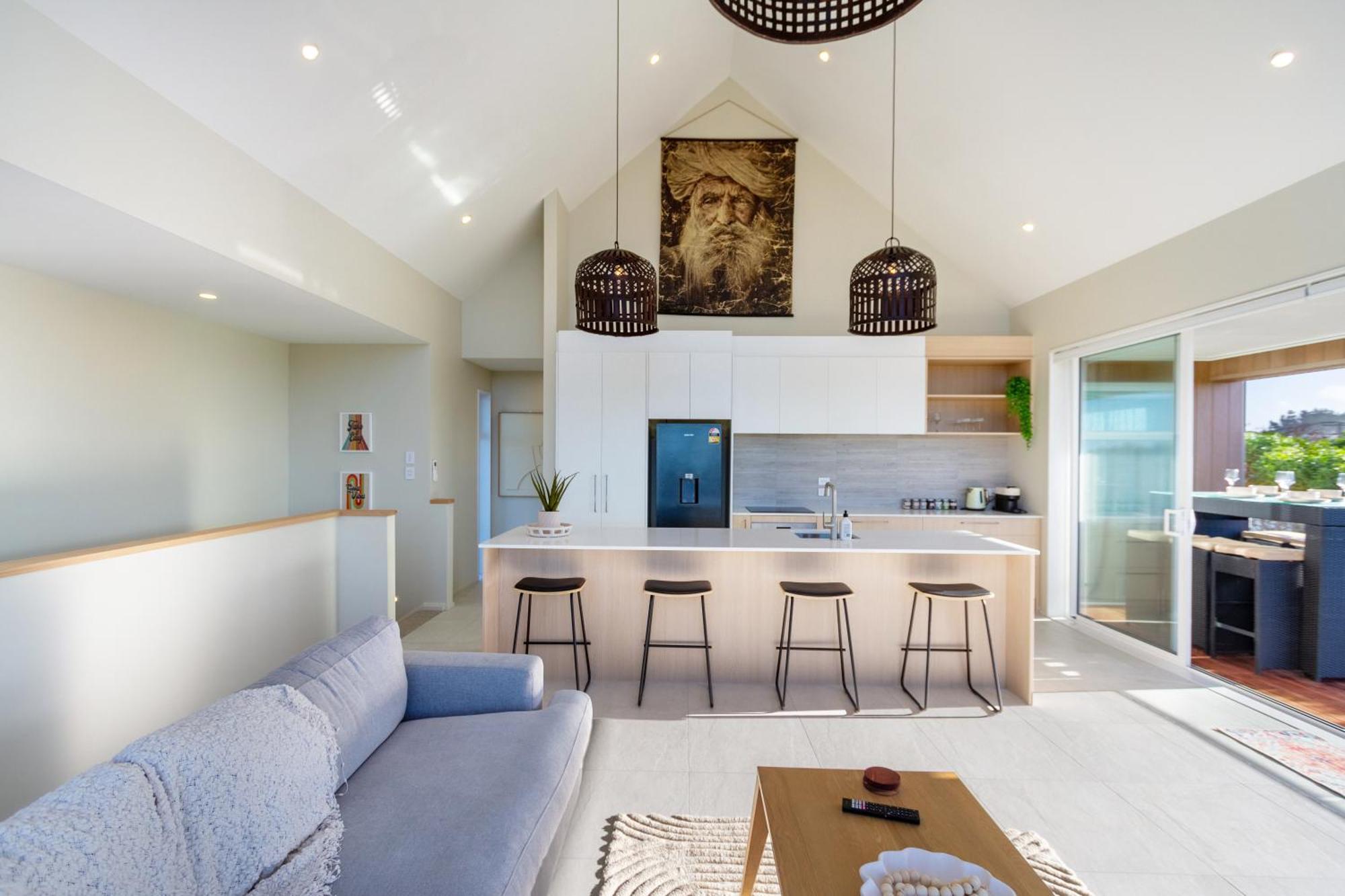 Luxury Beachside Living Elegant 3-Bedroom Haven Christchurch Dış mekan fotoğraf